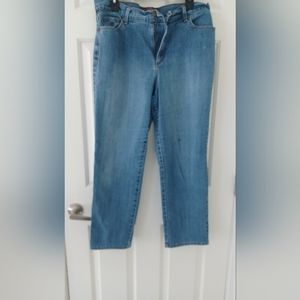 Gloria Vanderbuilt Jeans